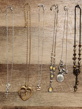 Bundle Of Avon Necklaces